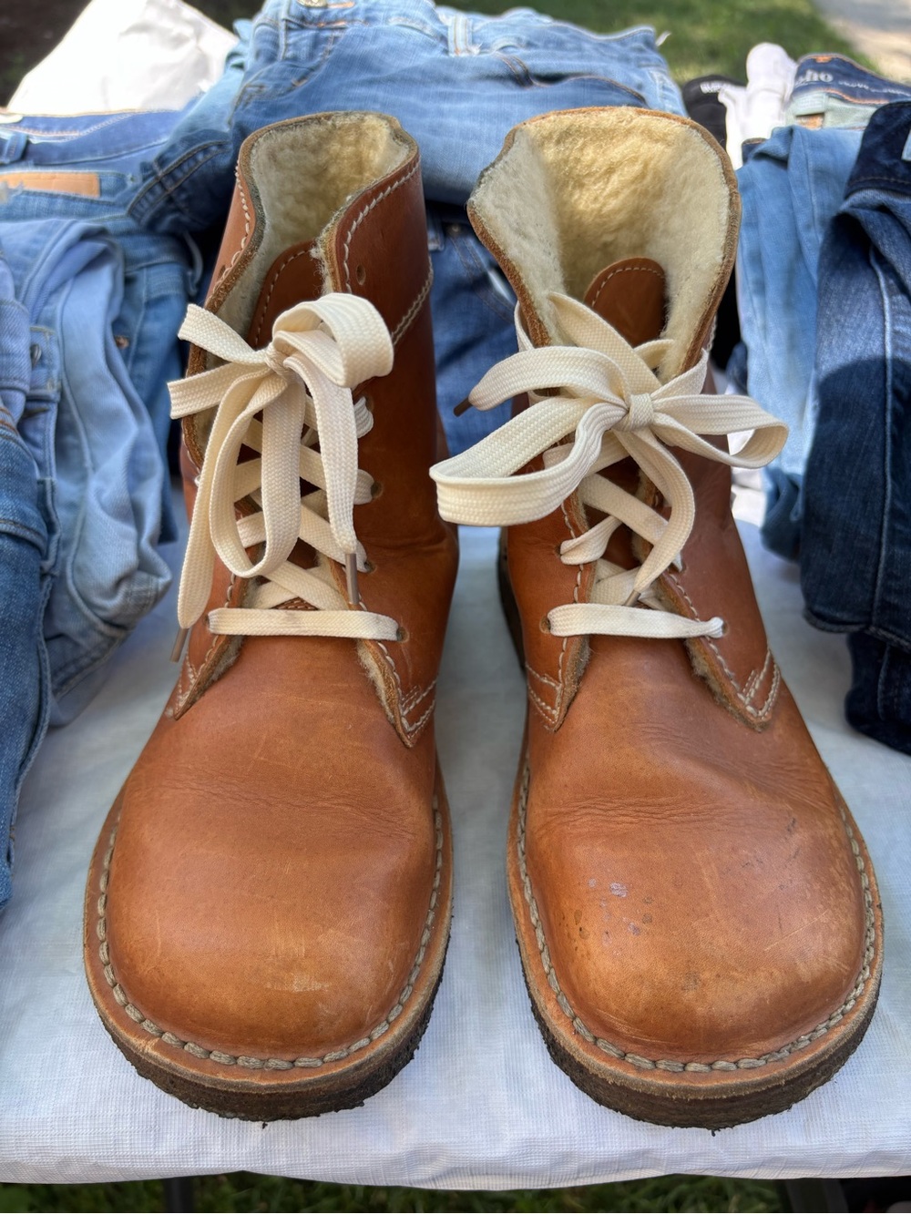 Duck Feet Women’s Leather Lace-Up Boots